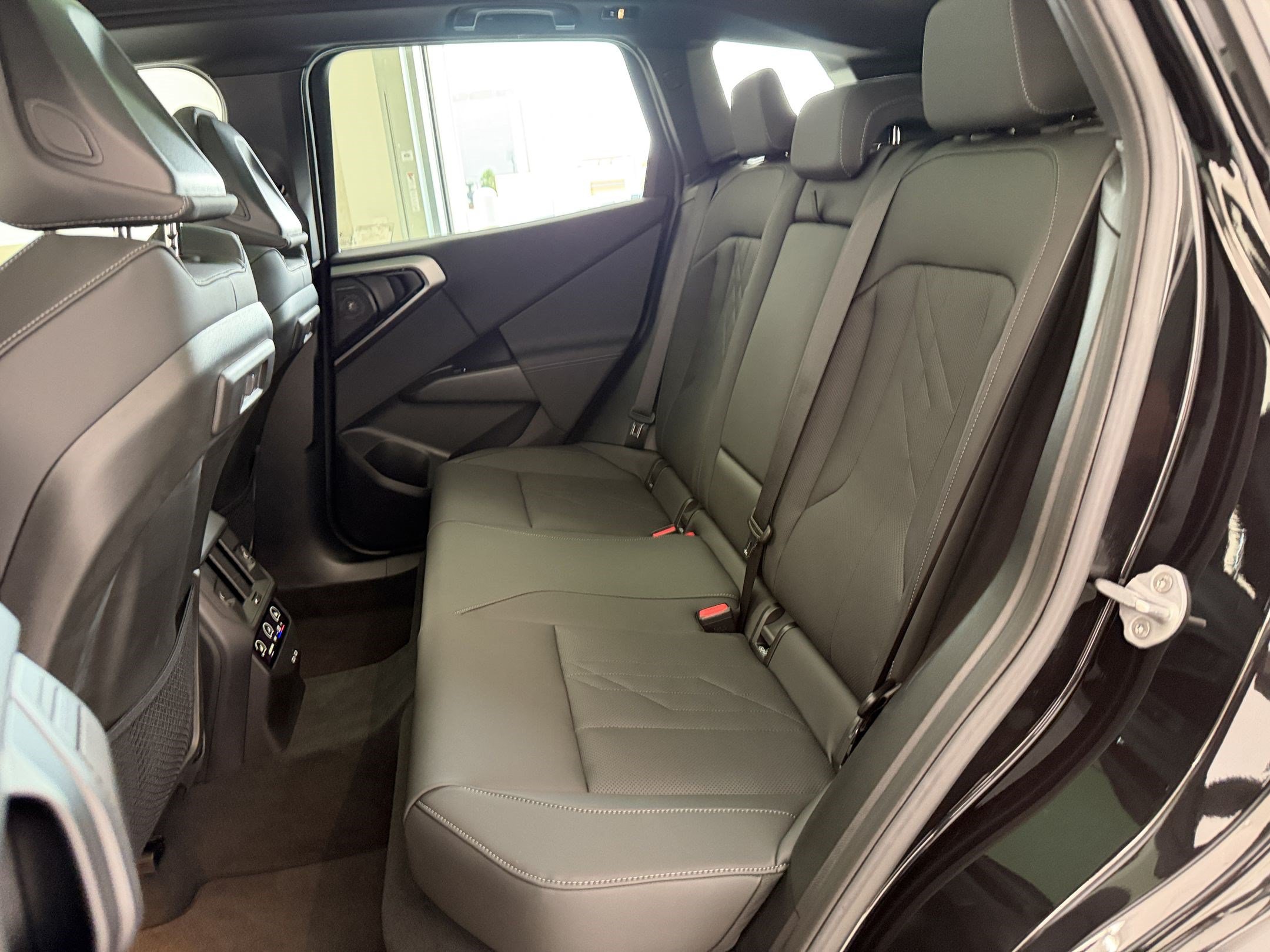 Used 2025 BMW X3 xDrive30i w/ M Sport Package AWD/4WD image 22