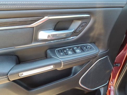 Used 2024 RAM 1500 Laramie image 18