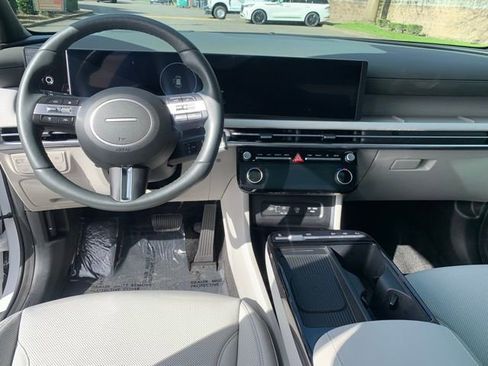 Certified 2025 Hyundai Tucson Limited image 21