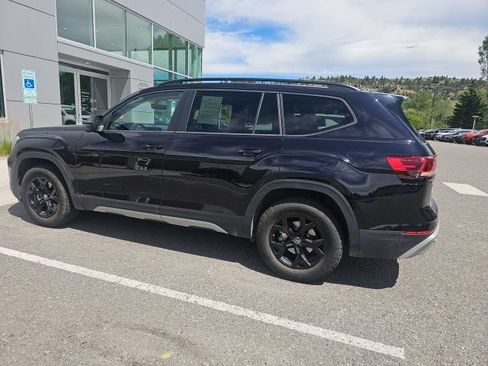 Used 2024 Volkswagen Atlas Peak Edition SEL AWD/4WD image 6