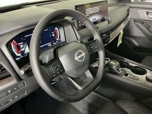 New 2026 Nissan Rogue Platinum w/ Platinum Premium Package image 9