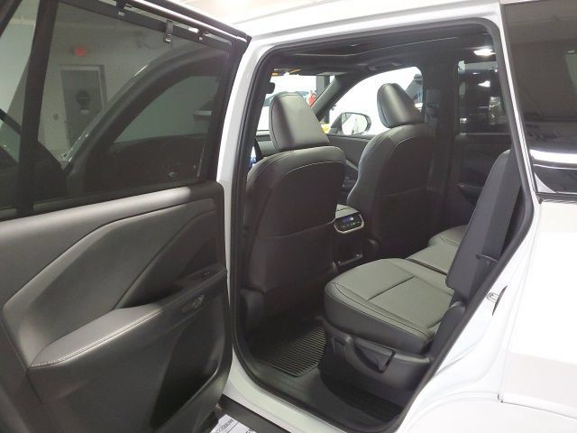 Used 2026 Lexus TX 350 AWD w/ Technology Package image 22