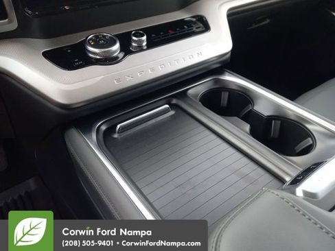 New 2026 Ford Expedition Active image 17