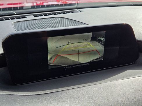 Used 2022 MAZDA MAZDA3 s image 27