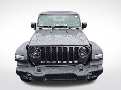 Used 2023 Jeep Wrangler Sport AWD/4WD image 3