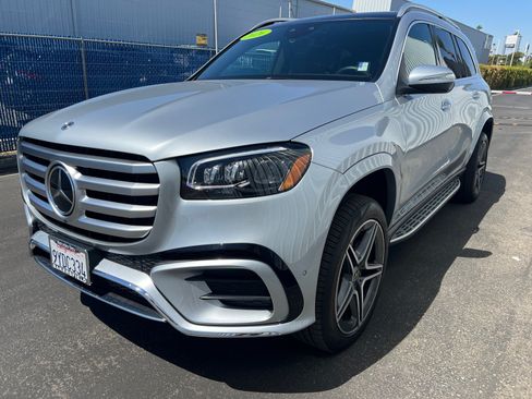 Used 2026 Mercedes-Benz GLS 450 4MATIC image 8