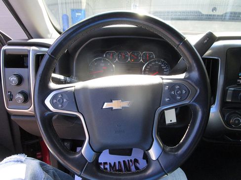 Used 2018 Chevrolet Silverado 1500 LT image 15