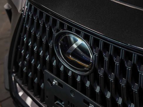 Used 2025 Lexus NX 250 FWD image 8