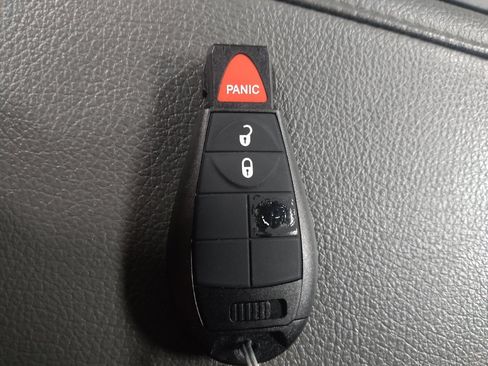 Used 2020 RAM 1500 Tradesman AWD/4WD image 32