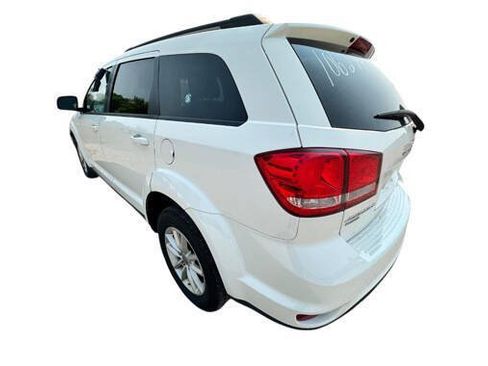 Used 2015 Dodge Journey SXT w/ Flexible Seating Group AWD/4WD image 3