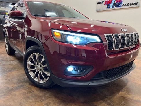 Used 2019 Jeep Cherokee Latitude Plus image 37