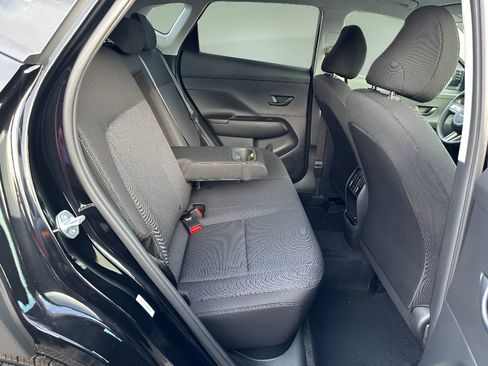 Used 2025 Hyundai Kona SEL image 23