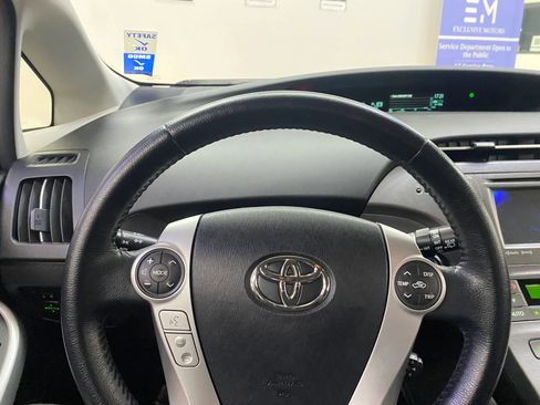 Used 2013 Toyota Prius Four image 25