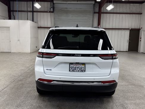 Used 2022 Jeep Grand Cherokee Limited 4xe image 24