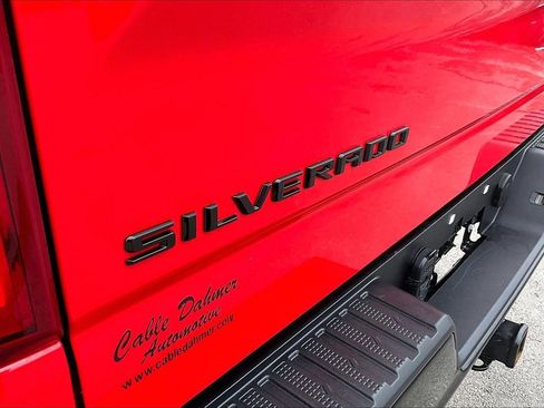 Used 2024 Chevrolet Silverado 1500 LT Trail Boss w/ LPO, Dark Essentials Package image 27