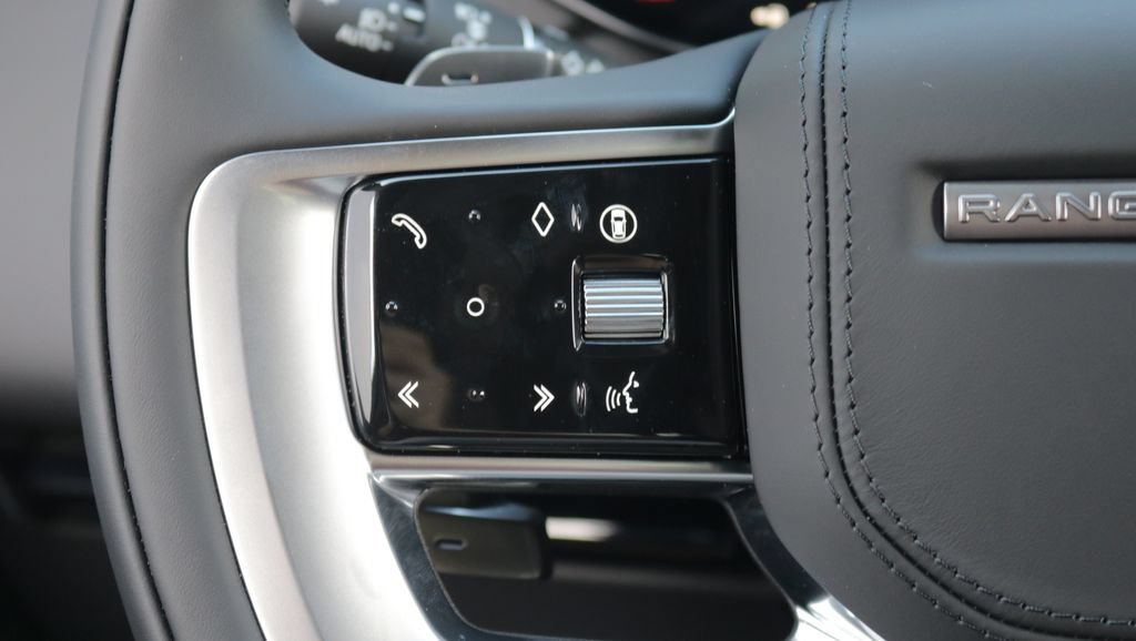 New 2026 Land Rover Range Rover SE AWD/4WD image 19