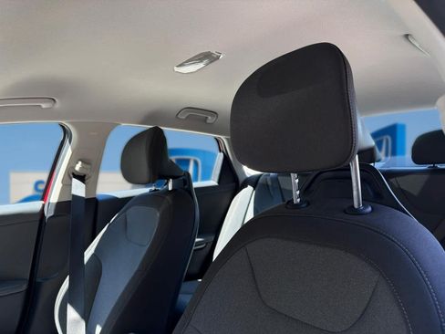 Used 2025 Kia K4 FWD image 14