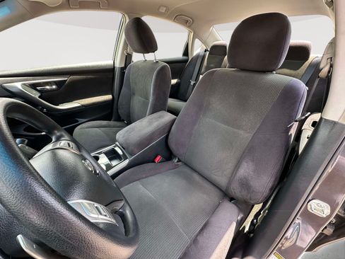 Used 2013 Nissan Altima 3.5 S FWD image 20