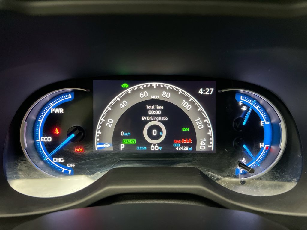 Used 2024 Toyota RAV4 LE AWD/4WD image 12