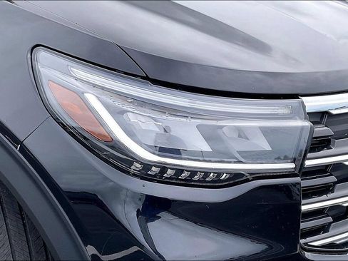 Certified 2025 Ford Explorer Active AWD/4WD image 30