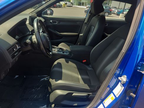 Used 2023 Honda Civic Sport image 16