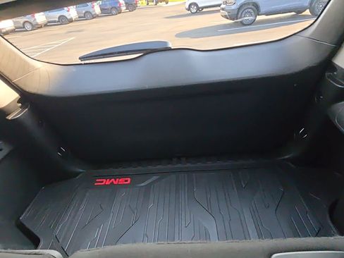 Used 2020 GMC Terrain SLE w/ Driver Convenience Package AWD/4WD image 43