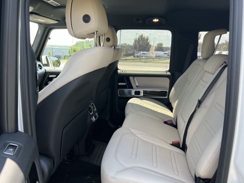 Used 2022 Mercedes-Benz G 550 image 32