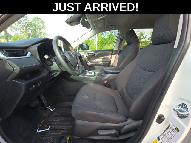 Used 2024 Toyota RAV4 LE FWD image 10