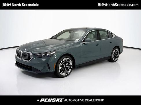New 2027 BMW 530i w/ Premium Package RWD image 1