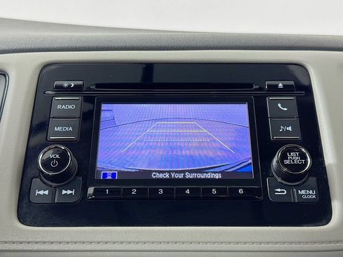 Used 2019 Honda HR-V LX image 18