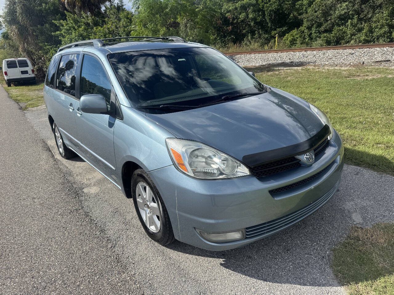 Used 2005 Toyota Sienna FWD image 3