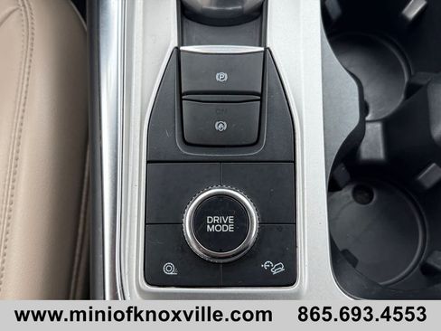 Used 2023 Ford Explorer XLT w/ Equipment Group 202A AWD/4WD image 24