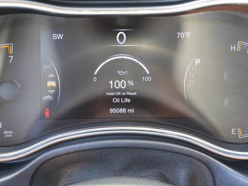 Used 2018 Jeep Grand Cherokee Limited AWD/4WD image 30