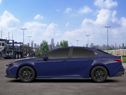New 2026 Toyota Camry SE FWD image 4