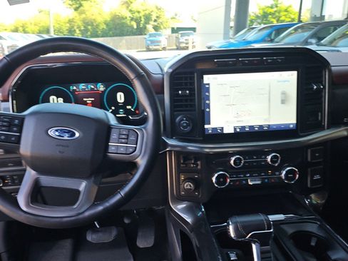 Used 2022 Ford F150 Lariat w/ Equipment Group 502A High AWD/4WD image 15
