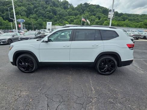 Used 2023 Volkswagen Atlas SE AWD/4WD image 4