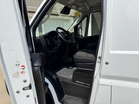 Used 2023 RAM ProMaster 3500 w/ Driver Convenience Group FWD image 9