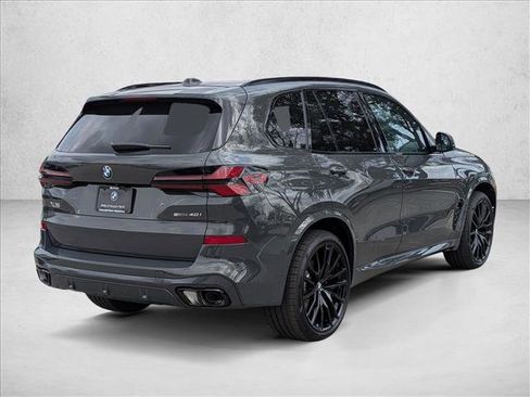 Used 2026 BMW X5 sDrive40i w/ M Sport Package RWD image 2