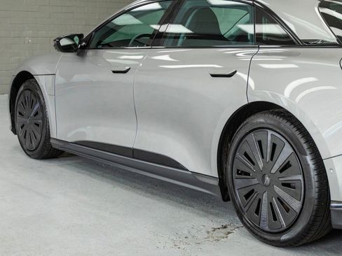 Used 2025 Lucid Air Touring AWD/4WD image 36