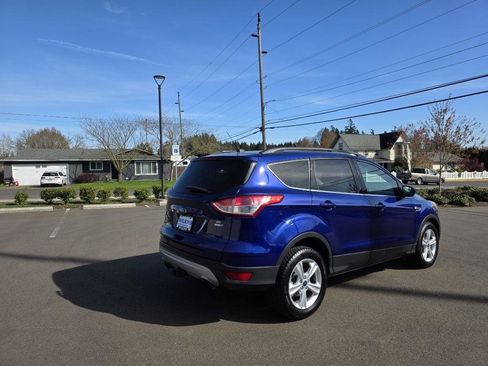 Used 2015 Ford Escape SE w/ Equipment Group 201A AWD/4WD image 5