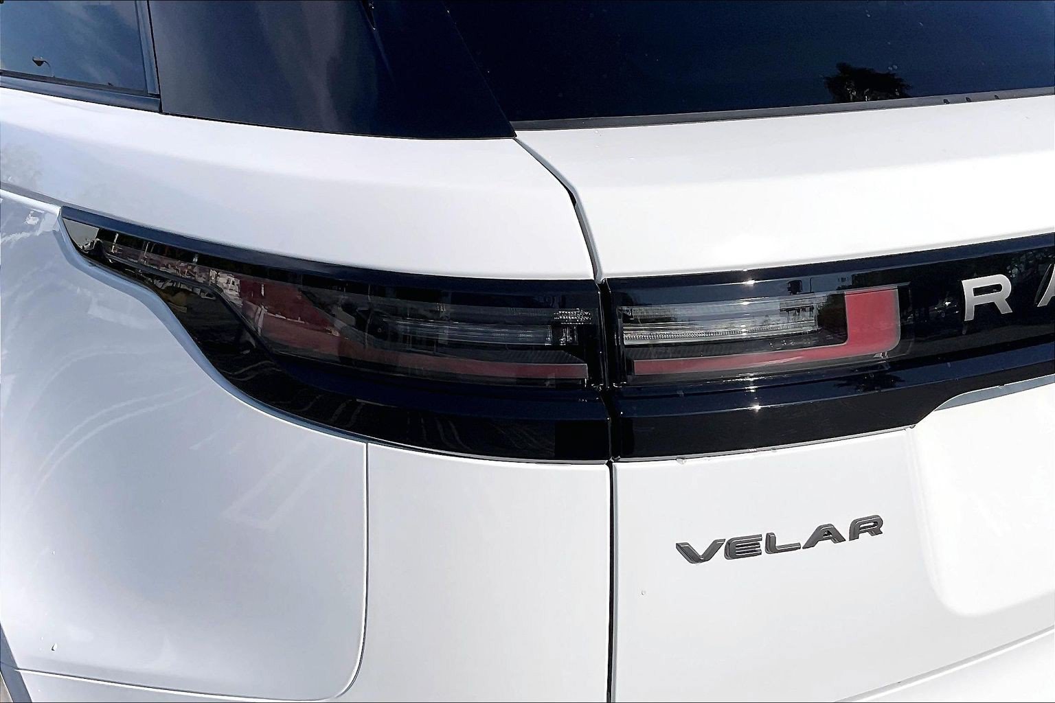 New 2026 Land Rover Range Rover Velar S AWD/4WD image 8