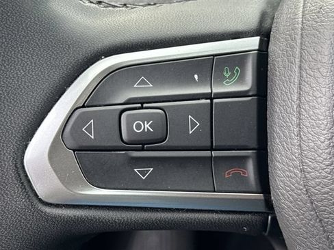 Used 2024 Jeep Compass Latitude AWD/4WD image 24