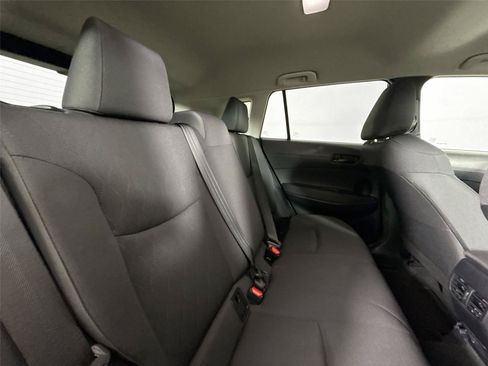 Certified 2024 Toyota Corolla Cross LE FWD image 39