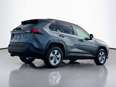 Used 2021 Toyota RAV4 XLE image 2