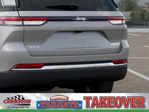 New 2026 Jeep Grand Cherokee Limited AWD/4WD image 13