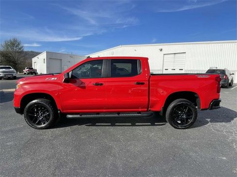 Certified 2024 Chevrolet Silverado 1500 LT Trail Boss w/ Convenience Package II image 2