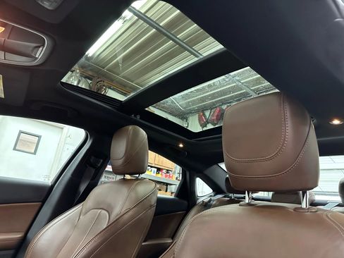 Used 2015 Chrysler 200 C w/ Navigation & Sound Group I image 18