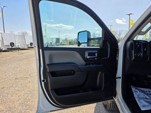 Used 2019 Chevrolet Silverado 2500 W/T w/ WT Convenience Package AWD/4WD image 17