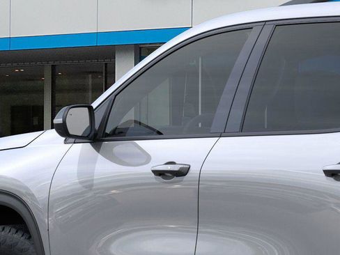 New 2026 Chevrolet Traverse Z71 image 12