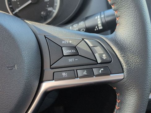 New 2025 Nissan Versa SR w/ Trunk Package FWD image 15